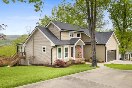 5977 Crestview Drive