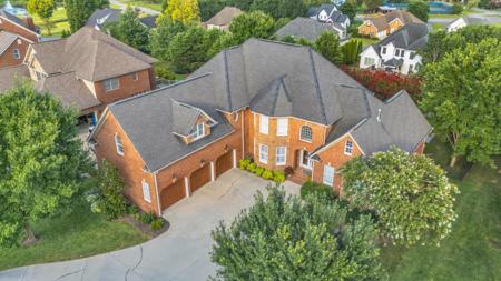 7452 Splendid View Drive