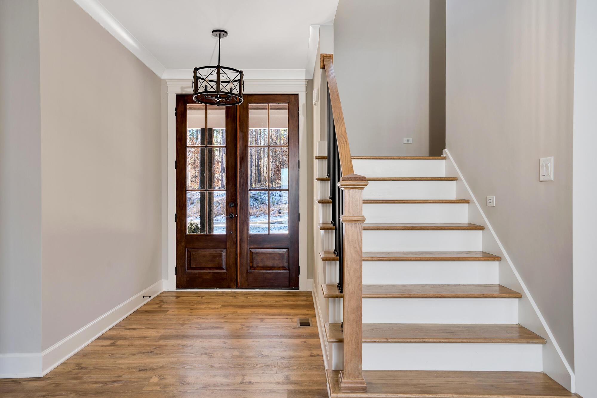 Image 3: 150-Castaway-Ln-MLS-Photos-5