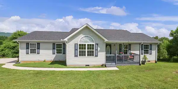 217 Lookout Circle