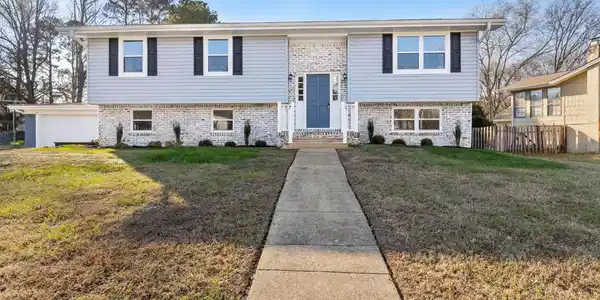 6933 Love Lane