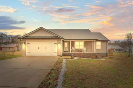 453 Hill Circle