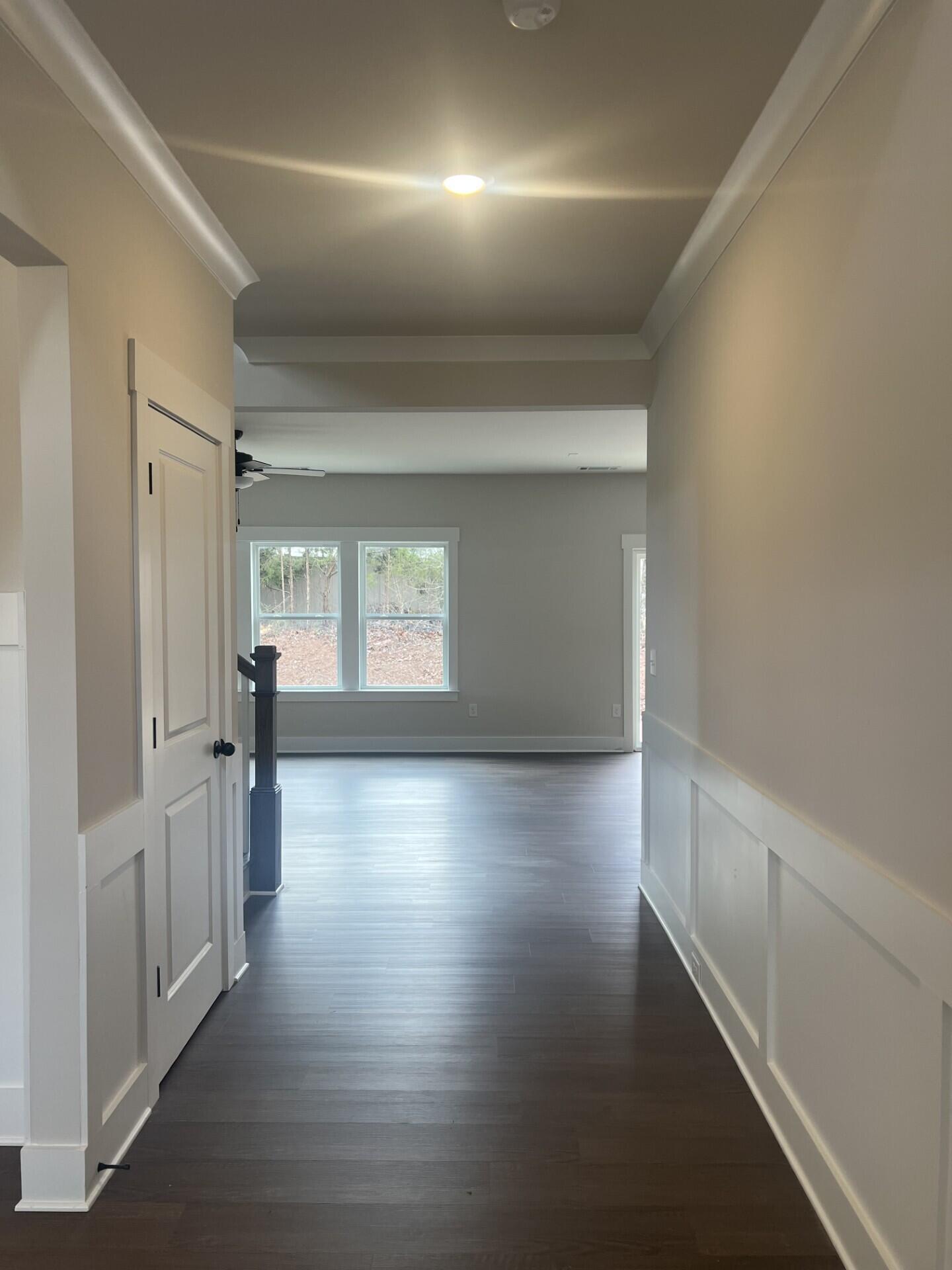 Image 2: es42 foyer
