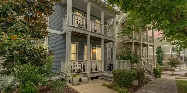 513 Mariner Way
