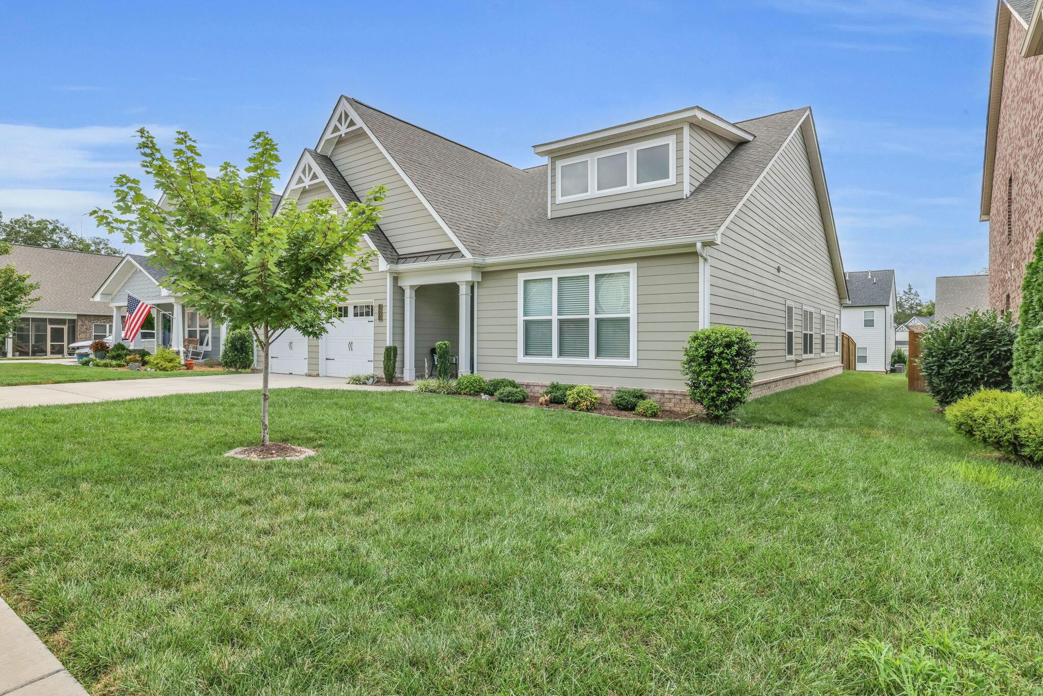 Image 3: 3-web-or-mls-1533-buttonwood-lp