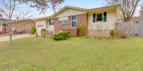 1215 Andrea Drive