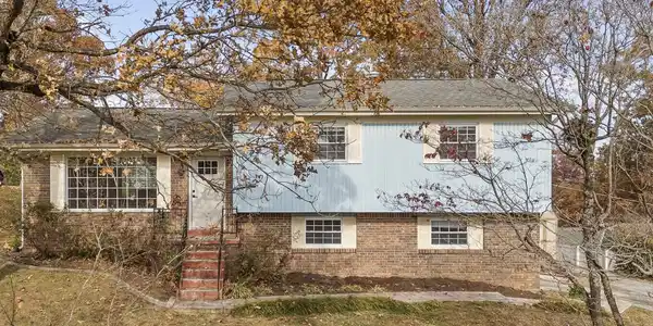 815 Sutton Drive