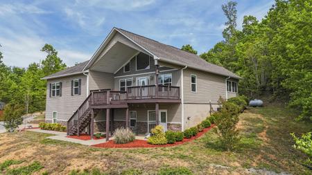 365 Meadowbrook Lane