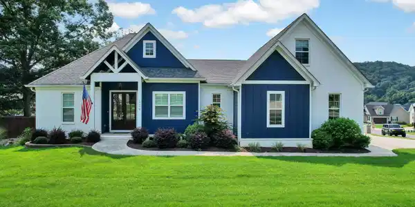 229 Eagle Creek Road NW