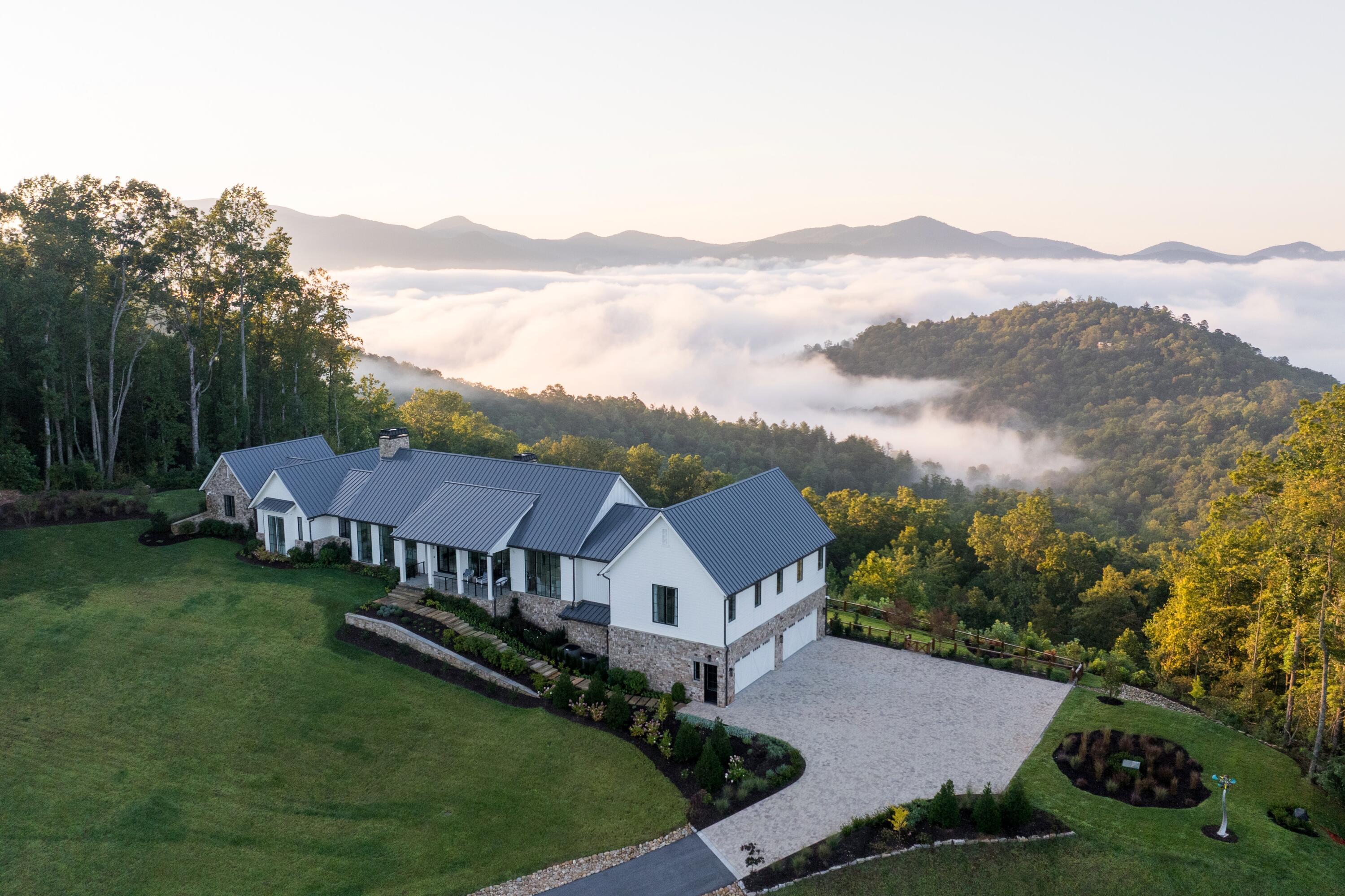 Image 2: LCF-Gallery - 2