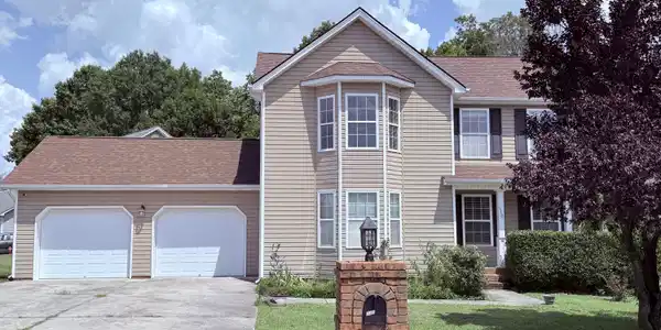 Image 2: 2
