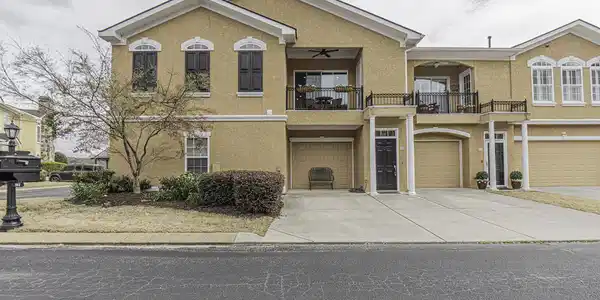 905 Renaissance Court