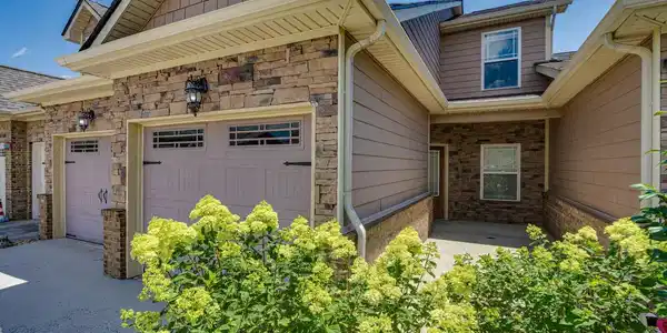 5396 Mandarin Circle
