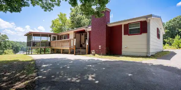 552 County Road 255