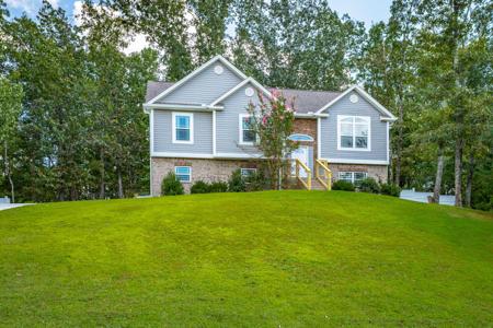 529 Hidden Oaks Drive