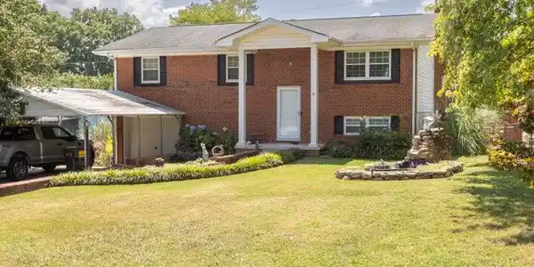 7204 Fairbanks Road