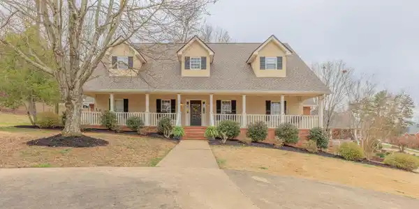 2708 Indian Creek Lane
