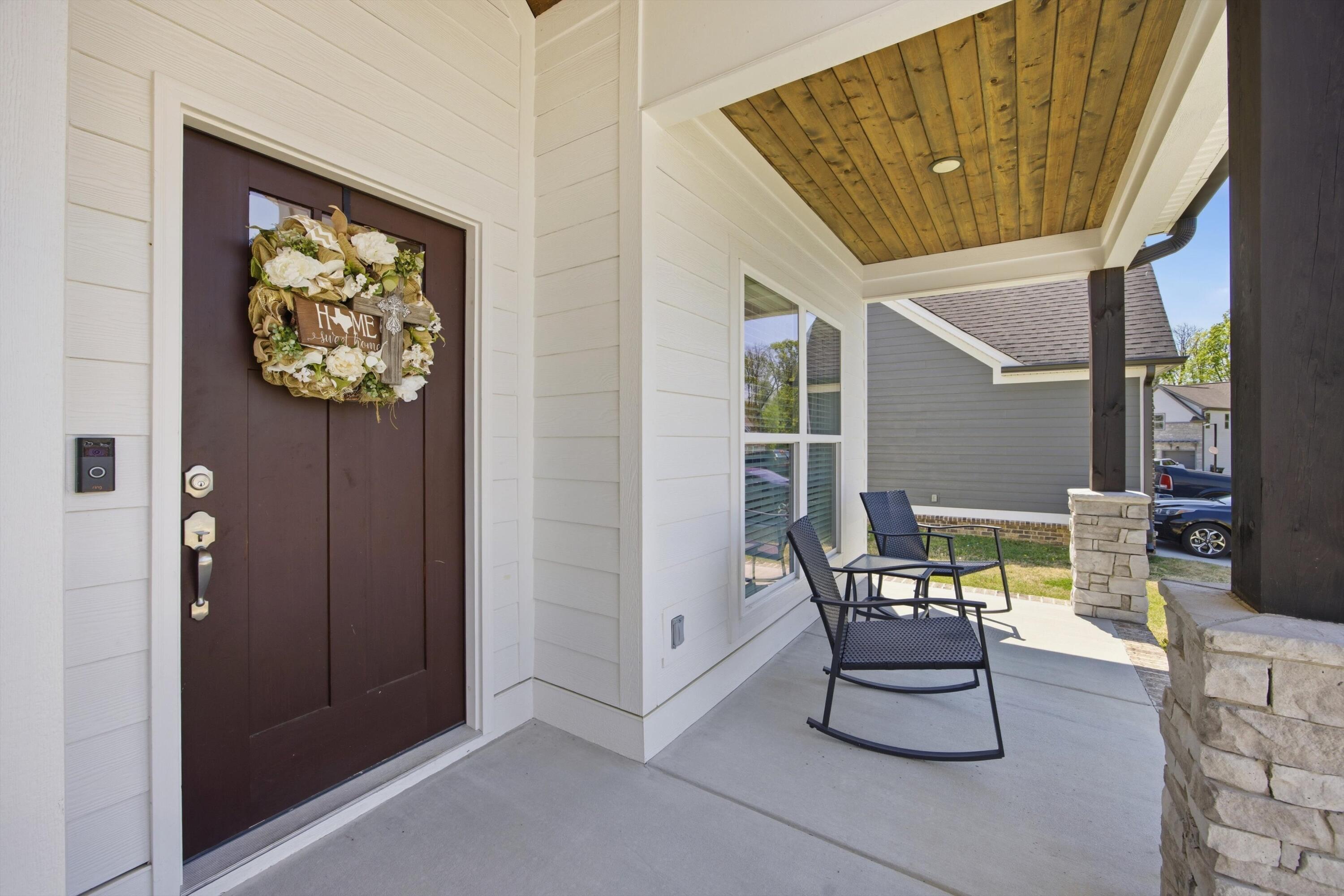 Image 3: ROCKING CHAIR FRONT PORCH