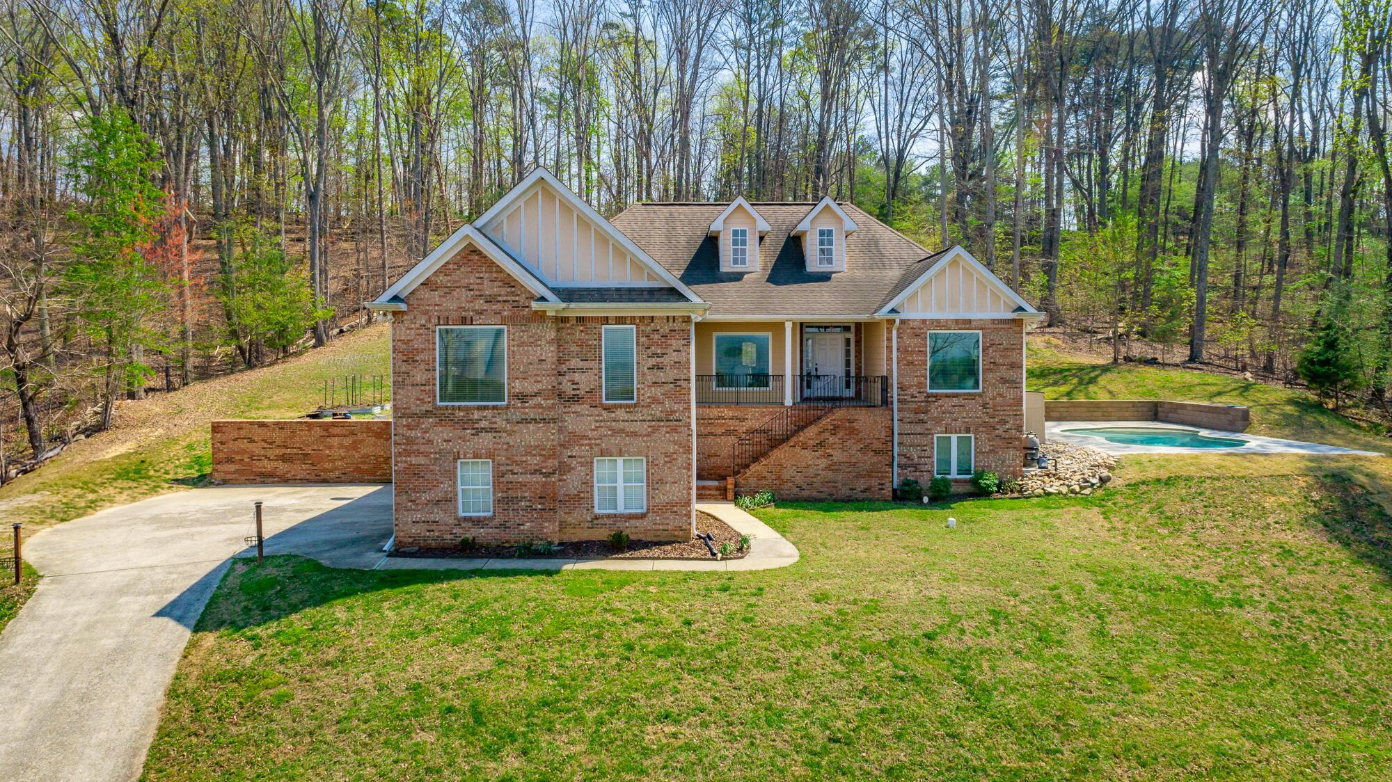Image 1: 9768 Caseview Drive HD-173