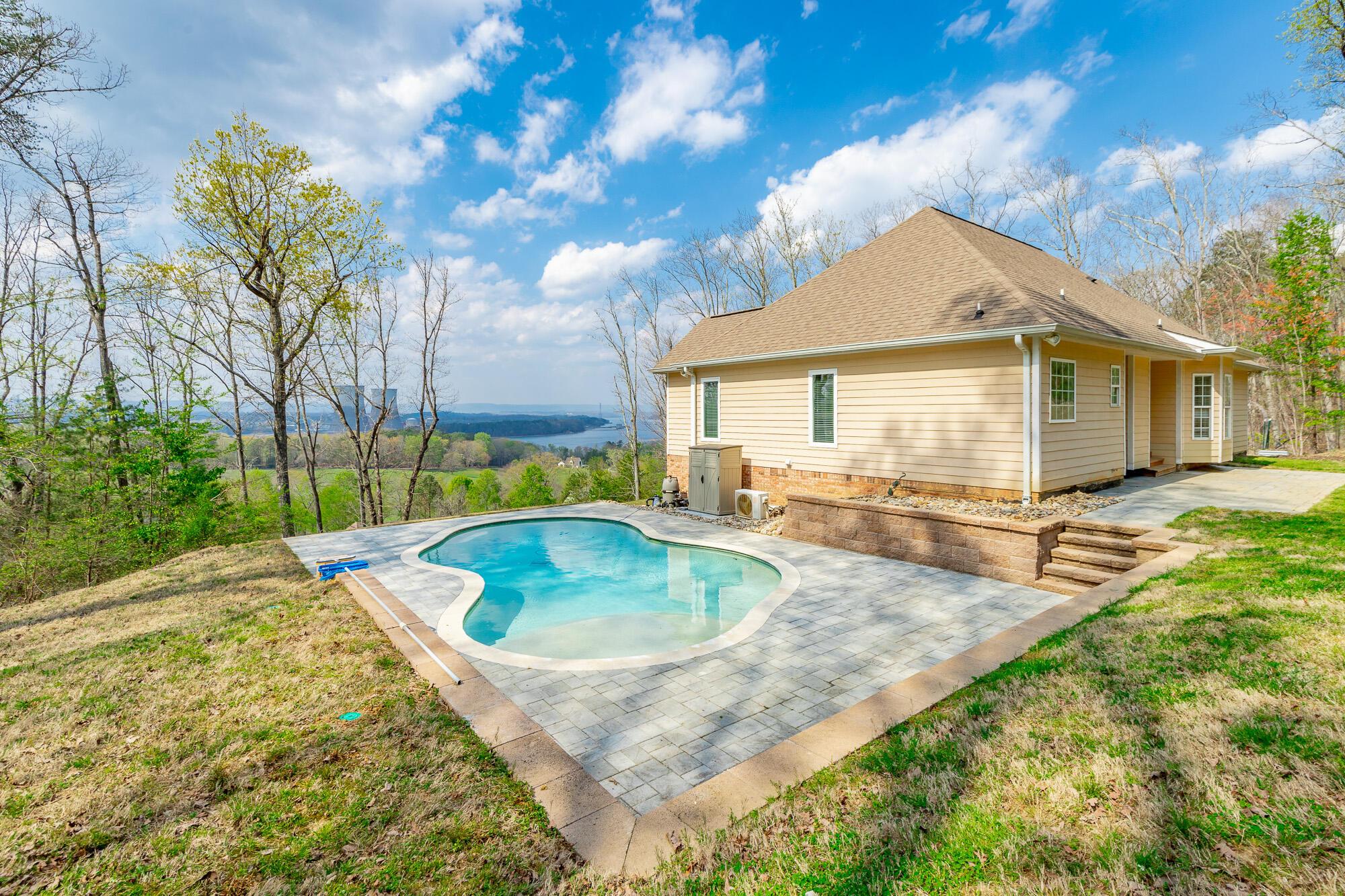 Image 3: 9768 Caseview Drive HD-128