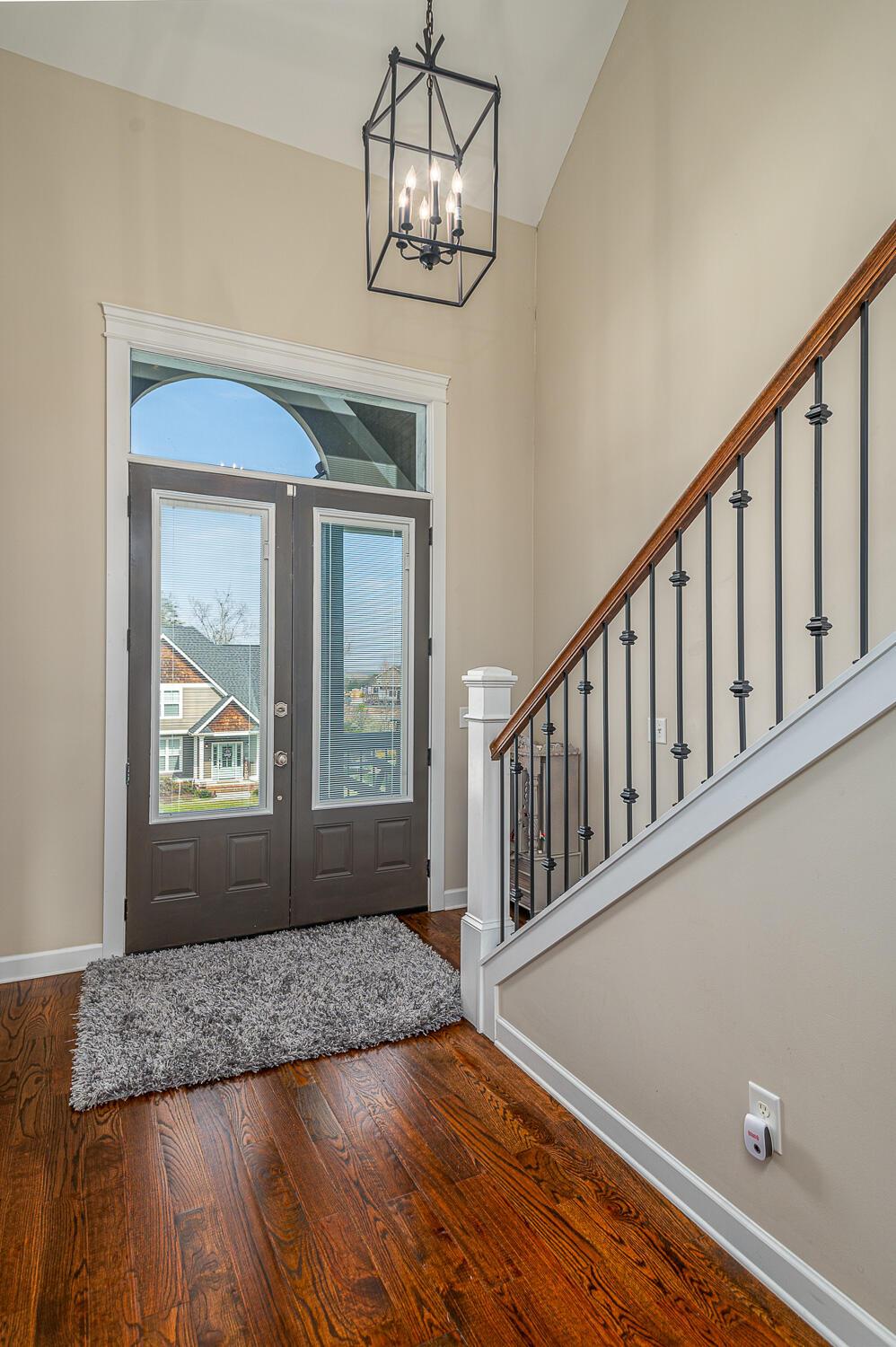 Image 2: Foyer