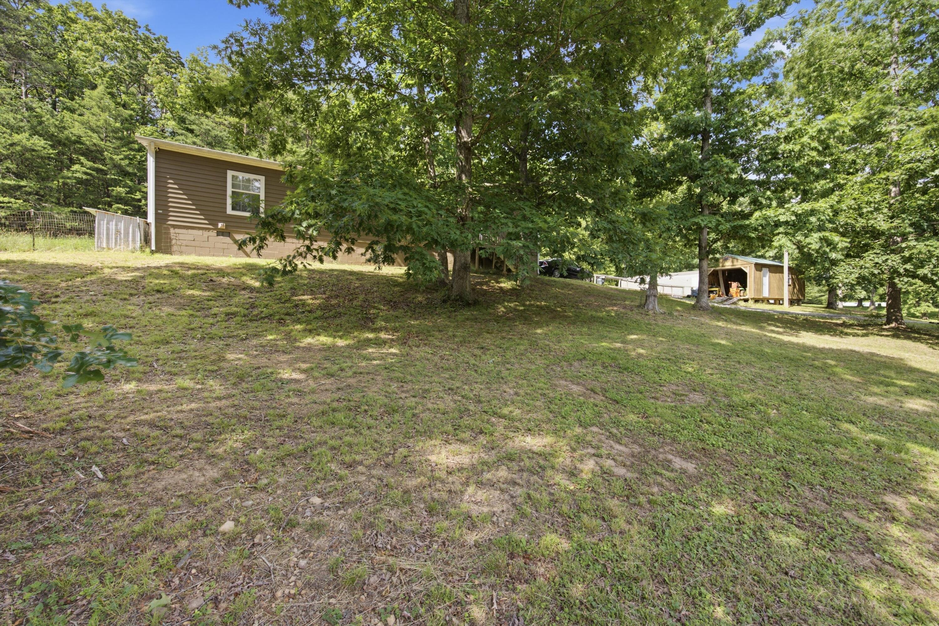 Image 2: 02-40BlackMtnRd-41