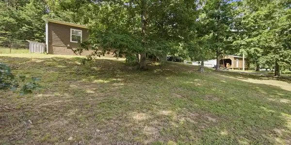 Image 2: 02-40BlackMtnRd-41