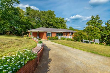 1235 Judys Lane