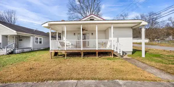 1100 Elm Avenue
