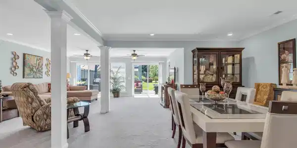 1286 Leaside Lane