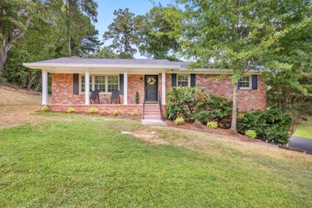5813 Northwoods Drive