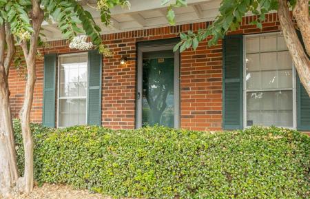 900 Mountain Creek Road
