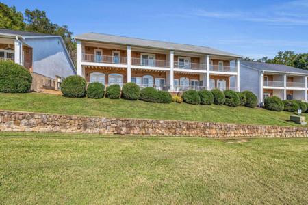 4135 Mountain Creek Road