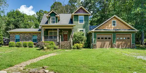 5492 Henson Gap Road