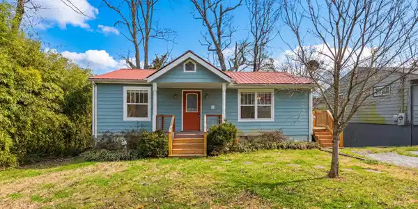 814 Snow Street