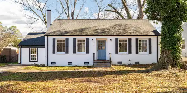 204 Shawnee Trail