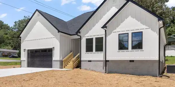 3205 Gleason Drive