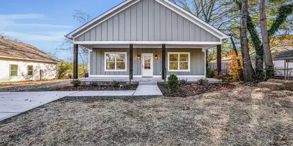 4026 Meadow Lane