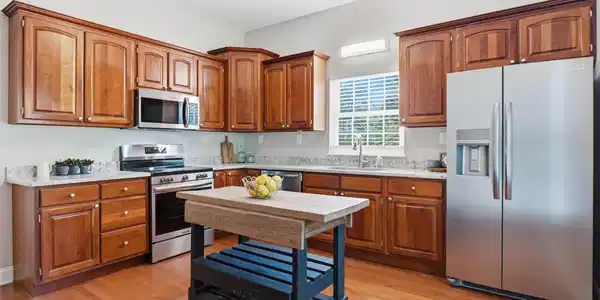 Image 3: 2