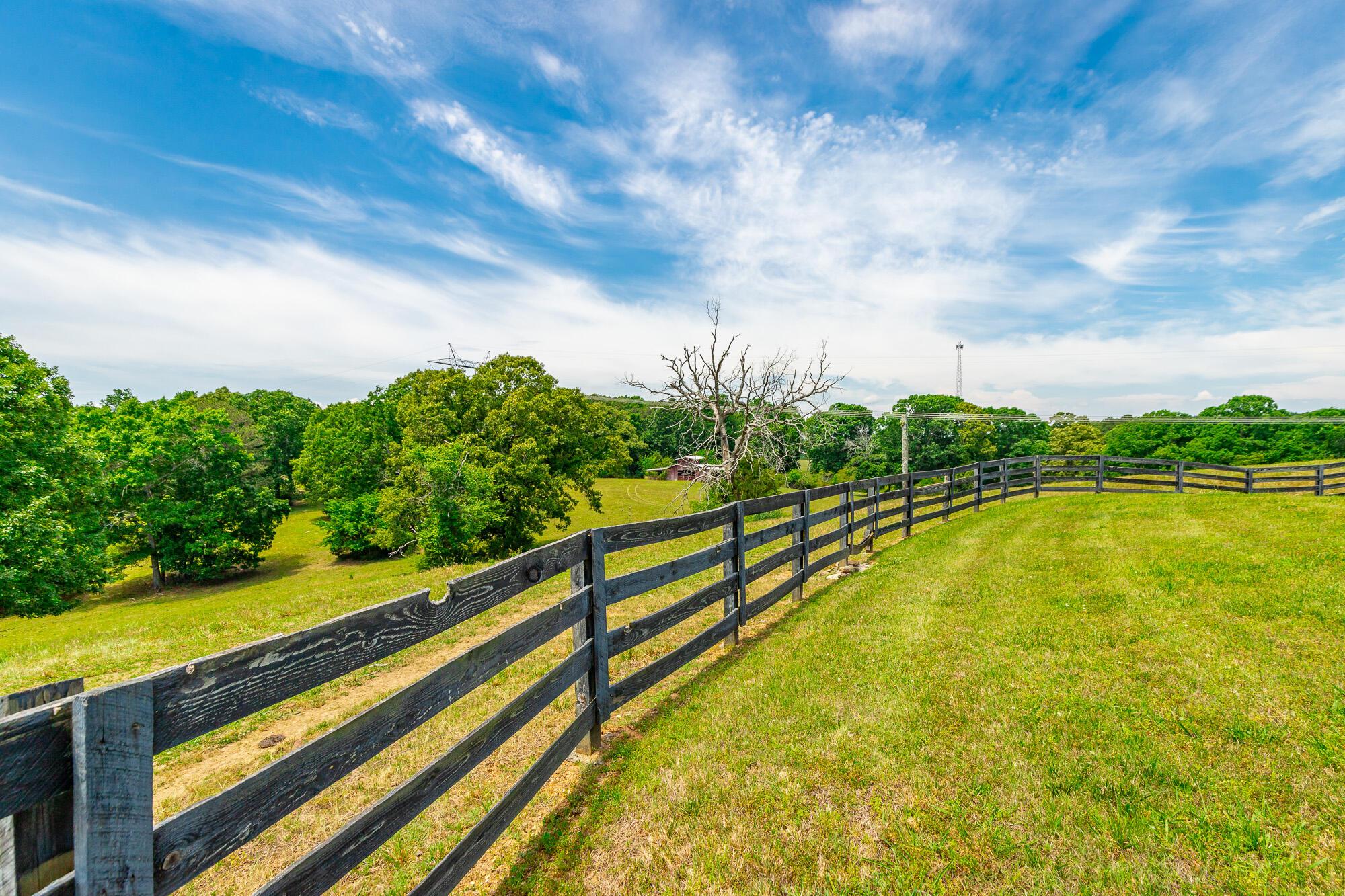 Image 3: 7015 B K RAnch Road HD-149