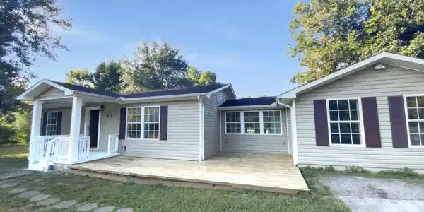 2602 Forest Road