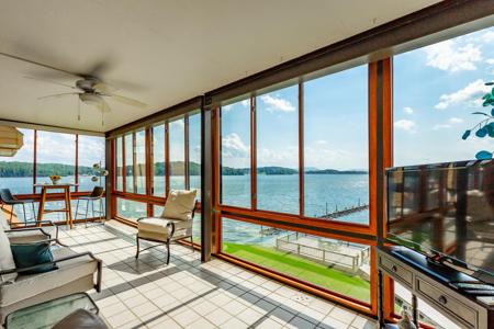 4346 Lakeshore Lane