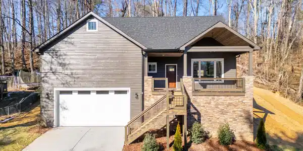 311 Shady Crest Drive