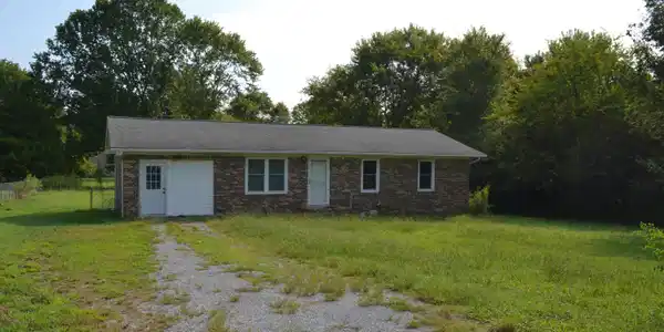 89 Clover Dale Road S