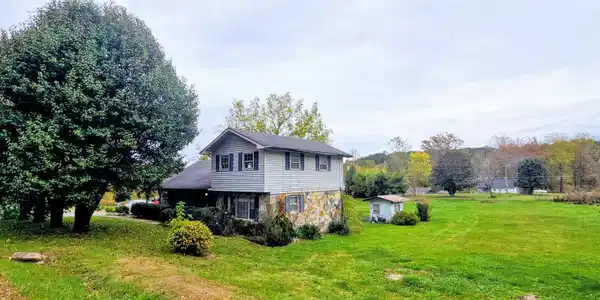 1565 Main Street
