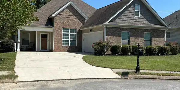 1727 Collie View Lane