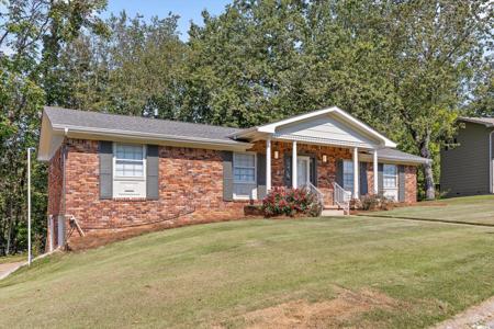 4607 Cloverdale Loop