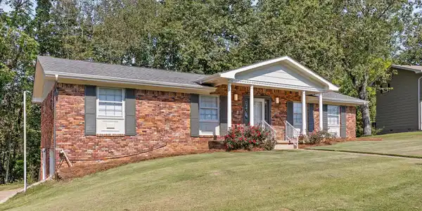 4607 Cloverdale Loop