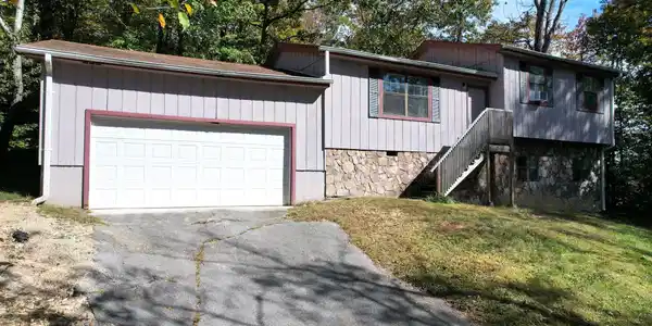 1315 Coffelt Road