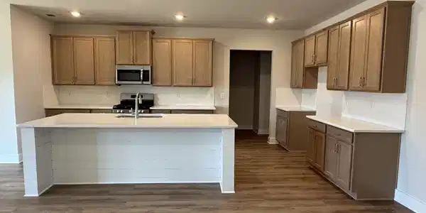 Image 3: Kitchen
